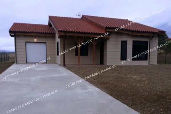 CASA MADERA MODELO CASTILLA 86
